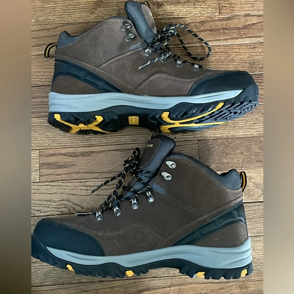 Skechers sketchers traven